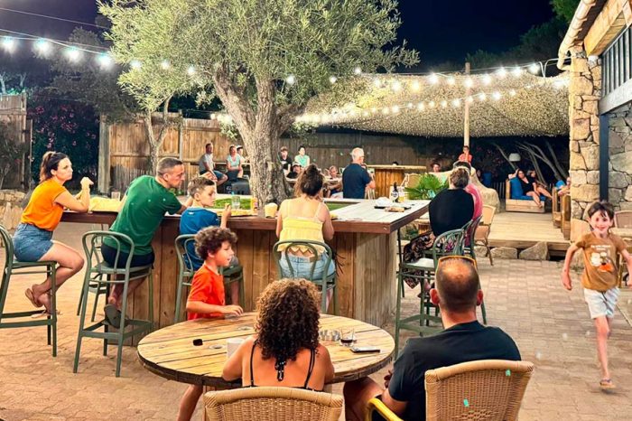 Campeggio Kevano Plage, 4 stelle Pianottoli Caldarello Terrazza bar