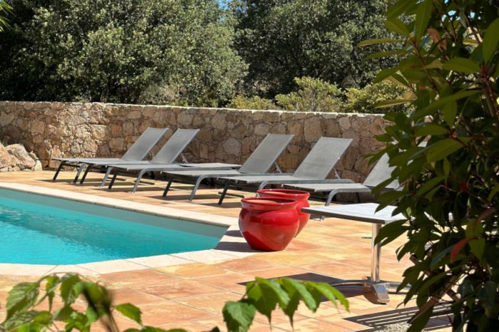 locations-villas-celia-piscine-casa-luna