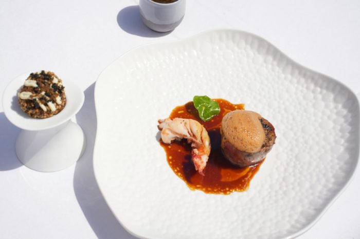 Ristorante Alba Pinarello, piatto principale un antipasto di gamberoni