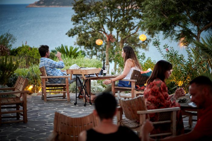 restaurant-panoramique-hotel-u-capu-biancu-bar-restaurant