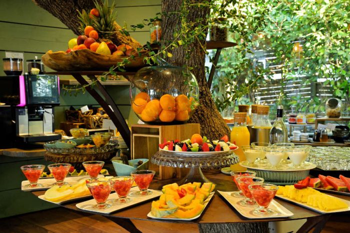 villas-terra-marina-luxe-bonifacio-buffet-petit-dejeuner